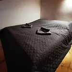 Artur Apartment *