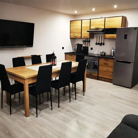 公寓 Artur 斯克拉斯卡波伦巴